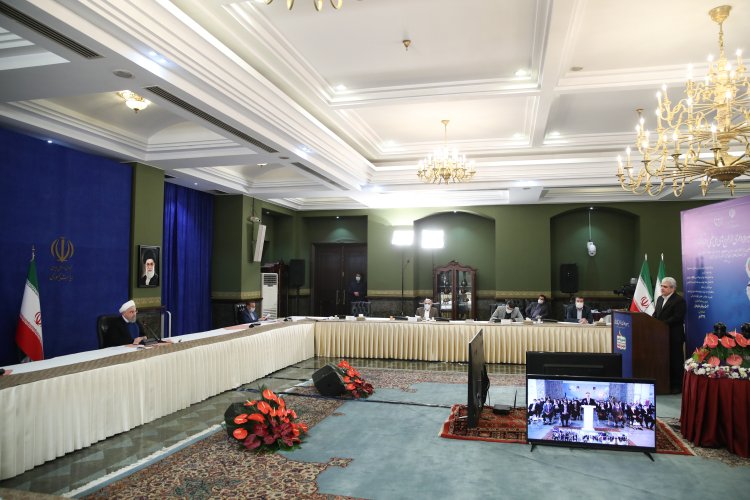 دولت با تمام توان از شرکت های دانش بنیان که نقش مهمی در توسعه علم و فناوری دارند، حمایت می کند/ تاکید بر اهمیت تولید دارو و واکسن برای تامین سلامت و بهداشت جامعه/ افزایش 100 برابری شرکت های دانش بنیان در دولت تدبیر و امید / فعال بودن بخش خصوصی در حوزه شرکت های دانش بنیان از اهمیت بالایی برخوردار است/ مصرف بهینه از نکات مهم و اصلی در بخش دارو و مواد غذایی است / قدردانی از معاونت علمی و فناوری بخاطر تلاش مؤثر برای تولید واکسن آنفلوآنزا در کشور

