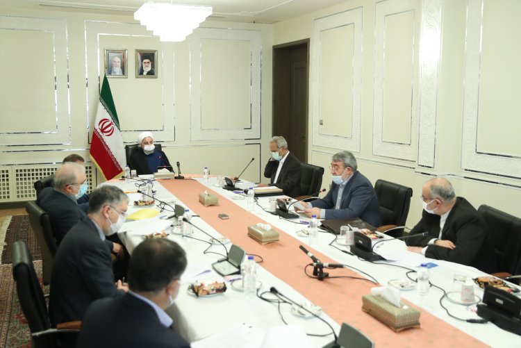نظارت های گسترده تر و وضع جرائم لازم برای تضمین رعایت دستورالعمل های بهداشتی ضروری است/دستورالعمل جرائم متخلفان و دستگاه های ناظر برای تصویب به جلسه روز شنبه ستاد ملی کرونا ارائه می شود/ جرائمی متناسب با تخلفات در سه سطح ادارات، اصناف وکسب و کارهای خصوصی و  فضاهای عمومی اعمال می شود/ کنترل ها و نظارت ها در تهران با توجه به شیوع شدیدتر کرونا، با دقت، شدت و جدیت بیشتری دنبال شود

