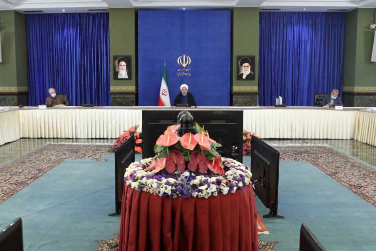 تقویت درک مشترک از یک خطر مشترک در جامعه، برای مقابله با کرونا ضروری است /رویکرد کانال های خارجی، هراس افکنی در جامعه با هدف نگران کردن مردم و ایجاد بی اعتمادی است/ امیدواریم در پایان سال رشد اقتصادی کشور بدون نفت و یا با نفت مثبت بشود/ ضروری است مراقبت ها و نظارت ها در روند مقابله با کرونا، تشدید شده و چاره ای نداریم که برای متخلفان، جریمه تعیین کنیم /در هیچ شهری راهپیمایی نمادین اربعین نداریم و هیچ‌کس نباید به سمت مرز عراق حرکت کند /قدردانی از حدود 8 ماه تلاش فداکارانه کادر درمانی کشور در مقابله با بیماری کرونا