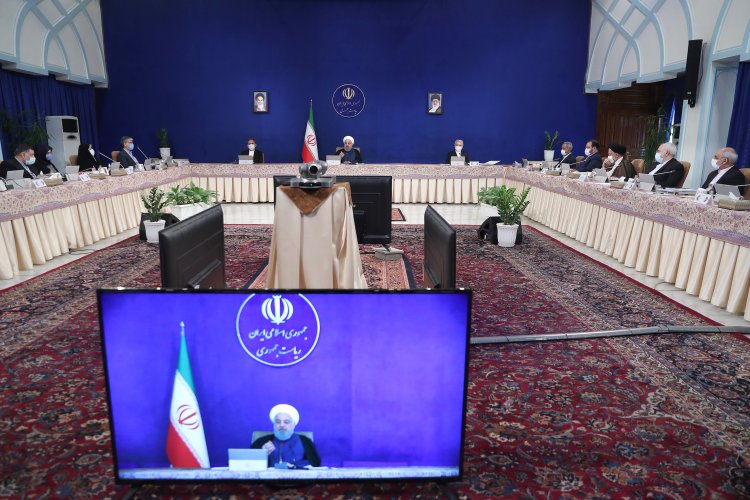 توهین به پیامبر زیرپاگذاشتن اخلاق و توهین به همه مسلمانان، همه انبیاء الهی و ارزشهای انسانی است/ آنانی که در این مسیر اشتباه کرده اند هر چه زودتر با جبران اشتباه خود، به مسیر عدالت، اخلاق و احترام به عقاید همه ادیان آسمانی برگردند /توصیه های حکیمانه رهبرمعظم انقلاب به ستاد ملی کرونا را با دقت دنبال و اجرایی می کنیم / حمایت و کلمات مقام معظم رهبری بار مسئولیت ما را سنگین تر کرد/بزرگترین کمک مجلس به دولت تعیین تکلیف 67 لایحه تقدیمی است/ درخواست قوه مجریه از سایرقوا: بیایید برای حل مشکلات مردم همدیگر را یاری کنیم /کشور در مسیر عبور از اقتصاد نفتی به اقتصاد غیر نفتی است