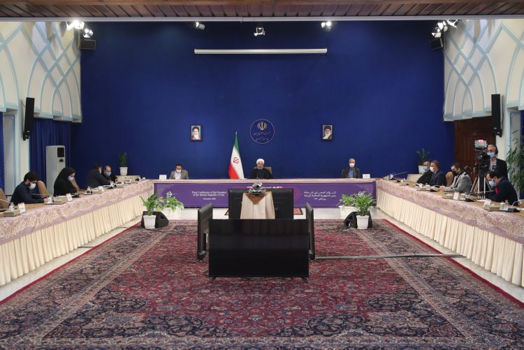 دولت نمی گذارد عده ای پایان تحریم را به تاخیر بیاندازند؛ به یک دقیقه و یک ساعت تاخیر انداختن هم رضایت نخواهیم داد/ وقت پرداختن به حاشیه سازی ها را نداریم؛ وقت این دولت تا روز آخر به ارائه خدمت به مردم اختصاص دارد/ معتقدیم افزایش 25 درصدی حقوق کارمندان و بازنشستگان امکان پذیر است؛ اگر عده‌ای می‌گویند امکان پذیر نیست، کاهش دهند/ هر زمانی که طرفهای برجام به کلیه تعهدات‌شان عمل کنند، هیچ چیزی مانع اقدام متقابل ما برای اجرای کامل تعهدات نخواهد بود/ ایران در موقع و جای مناسب انتقام شهید فخری زاده را خواهد گرفت اما اجازه نمی دهد زمان و مکان آن را دیگران برای ما تعیین کنند/ هم صدایی آمریکا و عده‌ای بدخواه برای تضعیف این دولت خیلی بد است/ برجام قابل مذاکره نیست و هیچ پیش شرطی را از هیچ کس نخواهیم پذیرفت