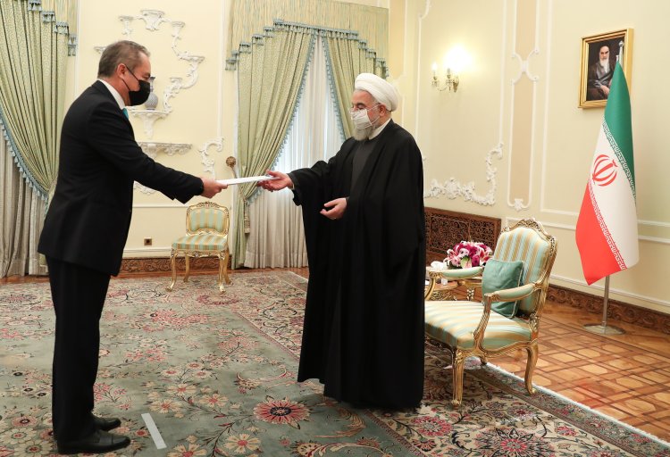 جمهوری اسلامی ایران آمادگی دارد تا روابط تجاری و صنعتی و همچنین همکاری های بین شرکت های دو طرف تعمیق یابد