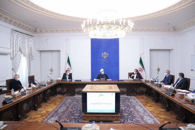 دولت با توجه به نظر مقام معظم رهبری درخصوص سهم صندوق توسعه ملی از درآمد نفت،اصلاحیه لازم را در مورد درآمد بودجه ارایه می کند/ رویکرد دولت نسبت به منابع جدید درآمدی  بودجه مثبت است/ واقعی بودن درآمدها و عدم تحمیل فشار بر مردم باید بطور دقیق در منابع جدید درآمدی مورد توجه قرار گیرد