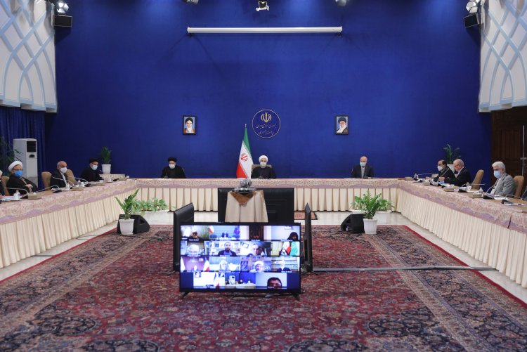 پیشرفت های بزرگ و شگرف کشورمان در حوزه فناوری نانو غرورآفرین است/ امیدوارم با رهنمودهای مقام معظم رهبری از تحریم ها عبور و در زمینه اقتصاد دیجیتال و دانش بنیان وارد عرصه رقابت جهانی شویم/مشارکت دادن بخش خصوصی برای سرمایه گذاری در حوزه فناوری نانو ضروری است/  تاکید بر ضرورت تقویت روحیه انقلابی، ملی و اسلامی نسل جوان کشور 