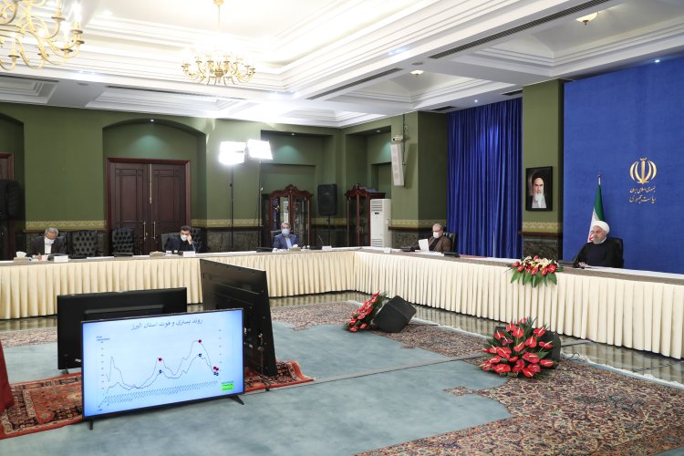 کرونا یک آزمایش تاریخی برای ملت ها و رهبران کشورهای جهان بود /  تاکید بر نقش تاثیرگذار رهبر معظم انقلاب در موفقیت های بدست آمده در مقابله با کرونا / قدردانی از مردم بخاطر رعایت کامل پروتکل های بهداشتی در عزاداری های ایام فاطمیه و سالگرد شهادت شهید سلیمانی / ضرورت تداوم رعایت پروتکل های بهداشتی، عادی انگاری یک معضل بزرگ برای ماه های آینده خواهد بود /  ویروس جهش یافته جدید، فصل سرما و آلودگی هوا سه خطر نگران کننده پیش رو که باید مورد توجه جدی قرار گیرد


