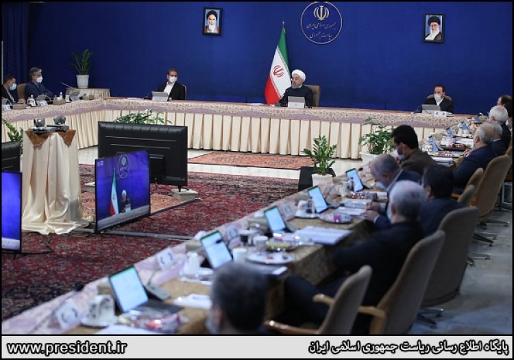 شکست و سقوط  دولت ترامپ در آمریکا نشانگر عدم پایان خوب قلدرمآبی، نژادپرستی و زیر پا گذاشتن قانون در دنیا است/ پایان ترامپ پایان یک دولت نیست بلکه شکست سیاستِ فشار حداکثری و تروریزم اقتصادی علیه یک ملت بزرگ است/تولید باید در مسیر رونق و جهش باشد/ افزایش 25 درصدی قدرت خرید مردم در سال آینده، تاکید دولت است / در لایحه بودجه نباید قانونگذاری انجام شود/ امور برنامه و بودجه کشور بر اساس قانون اساسی مستقیم برعهده رئیس جمهور است/ دولت و مجلس باید در تصویب لایحه بودجه با یکدیگر همکاری و همراهی کنند/ قیمت امروز دلار واقعی نیست/ امنیت سرمایه گذاری با قوانین مجلس و دولت و همراهی قوه قضائیه تامین می شود
