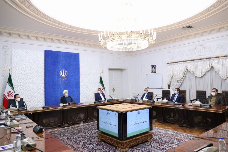 دولت تدبیر و امید تلاش می کند با پایان دادن به پدیده پروژه های ناتمام، دولت آینده را با مشکلات ناشی از آن مواجه نکند/ هیچ دستگاهی نباید در زمینه تکمیل و اتمام پروژه‌ها تعلل یا اهمال کند/ در سال پشتیبانی و مانع زدایی از تولید، سعی دولت بر این است تا موانع رشد بازار سرمایه را مرتفع کند/ حمایت از بازار سرمایه به معنی هدایت دستوری نیست/ فعالان سیاسی نباید اظهارنظر اقتصادی را با اظهارنظر سیاسی یکسان بپندارند