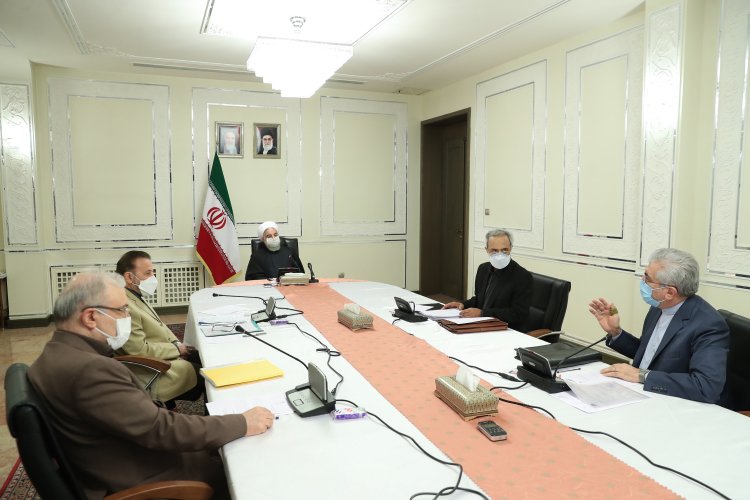 با وجود رسیدن به سیر نزولی در پیک چهارم همچنان رعایت کامل پروتکل‌های بهداشتی ضروری است/ برگزاری کنکور سراسری در روزهای 9 تا 12 تیر ماه و کنکور ارشد در تاریخ 6 تا 8 مرداد/ تغییر سبک زندگی و سازگاری آن با کرونا باید از کارویژه‌های اصلی مقابله با کرونا باشد/ تمدید محدودیت‌های اعمال شده در شهرهای نارنجی و قرمز/ ممنوعیت سفر در ایام تعطیلات عید سعید فطر/ بازگشایی مشاغل گروه یک و دو در هفته آتی در شهرهای قرمز و نارنجی
