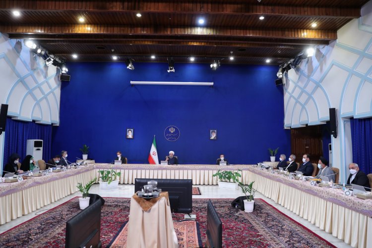 در انتخابات ملاک باید تشخیص مردم باشد/  انتخابات شکوهمند ضامن مشروعیت نظام است ، این موضوع مهم را نادیده نگیریم/ رئیس جمهور نماینده همه ملت ایران است/  تصمیمات نظام اگر پشتوانه مردم را نداشته باشد مشروعیت نخواهد داشت/ خدا نکند روزی مردم احساس کنند ما به آنها بی اعتماد هستیم و می خواهیم بدون آنها یا برای آنها تصمیم بگیریم/ مشارکت حداکثری در انتخابات لوازمی دارد که همه باید به آن متعهد باشیم/ دولت با همه توان به مسئولیت قانونی خود درمورد انتخابات 1400 عمل خواهد کرد/ در مذاکرات وین درمورد مسائل اصلی و مهم به توافق رسیده ایم / استخراج رمزارزها تا پایان شهریور باید تعطیل شود

