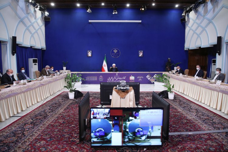 مناطق آزاد تجاری و اقتصادی نقش مهمی در اقتصاد و اشتغال بر عهده دارند/  در این دولت کارهای عظیمی در مناطق آزاد انجام شده و طرح های استراتژیک و زیرساختی در این مناطق اجرا شده است/ مناطق آزاد امروز به تولید کننده و مرکزی برای سرمایه گذاری تبدیل شده است/ توسعه راه آهن از اولویت های اصلی این دولت بوده است/ مشکل امروز برق در کشور نشان داد که سرمایه گذاری چقدر اهمیت دارد/ عذرخواهی از مردم بخاطر مشکلات ایجاد شده ناشی از قطعی برق 

