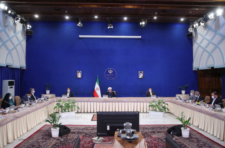 یکی از اهداف بسیار مهم دولت یازدهم و دوازدهم احقاق حق ملت ایران در زمینه های مختلف بود/ دستیابی به توافق موقت با 1+5 اقدام ارزشمند دولت یازدهم در زمینه فعالیت های سیاسی و روابط بین الملل بود/ در این دولت ثابت کردیم که از طریق تعامل سازنده و گفت و گو می توان مسائل مهم و پیچیده را حل و فصل کرد/ برجام مصداق بارز تعامل سازنده و مذاکره بین المللی است/ شرایط امروز کشور بخاطر مشکلات مربوط به واردات است/ با مردم شوخی نکنید حرف راست و واقعیت ها را بگویید/ چرا برای ما سخت است که دیپلمات هایمان را برای پیروزی های بین المللی تشویق کنیم/ فرصت دستیابی به توافق را از دولت دوازدهم گرفتند، برای از دست رفتن این فرصت متاسفیم/ درمورد وضعیت کرونا و امکانات بهداشتی و درمانی در سیستان و بلوچستان سیاه نمایی می شود

