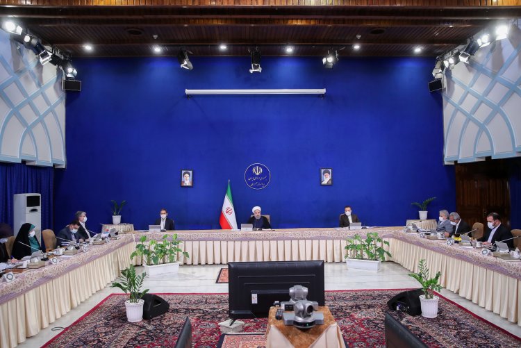 دستور رئیس جمهور به سازمان برنامه و بودجه کشور در مورد رفع مشکل آب خوزستان: اعتبار اختصاص یافته از سوی دولت برای حل مشکل آب خوزستان فورا و 100 درصد اختصاص یابد/ واگذاری سهام دولت در برخی از شرکت ها به سازمان تأمین اجتماعی/ بررسی و تصویب تعدادی از مصوبات ستاد ملی زنان و خانواده/ موافقت دولت با افزایش سرمایه شرکت سهامی روزنامه رسمی کشور/ کاهش حقوق ورودی ورق های سرد و گرم فولادی