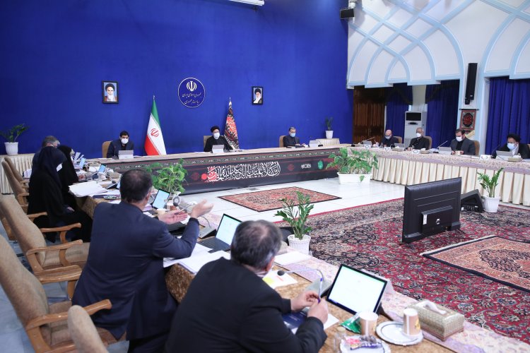 آیین نامه اجرایی اختصاص بخشی از عوارض شهرداری‌ها و دهیاری‌ها برای محرومیت‌زدایی و بهسازی محلات آسیب دیده حریم شهرها و سکونتگاه‌های غیررسمی/ تعیین حق امتیاز و جرایم دارندگان پروانه ارایه خدمات پستی غیردولتی/ اصلاح اساسنامه سازمان صنایع کوچک و شهرک‌های صنعتی ایران