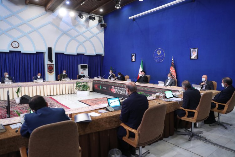 شرایط امروز کشور شایسته ملت بزرگ ایران نیست و حتما باید تغییر کند/ امروز بهترین ملاک برای عدالت، اجرای قانون است/ در نظام ولایت فقیه هیچ بن بستی نداریم/ انتظار مردم از دولت، مسئله مهم و جدی مبارزه با فساد است / وعده ساخت یک میلیون مسکن در سال باید در میدان عمل تحقق پیدا کند/ تجربیات دولت های پیشین عبرت های مهمی برای این دولت است/ مقابله با کرونا، مهار گرانی و تامین معیشت مردم اولویت های مهم دولت است 
