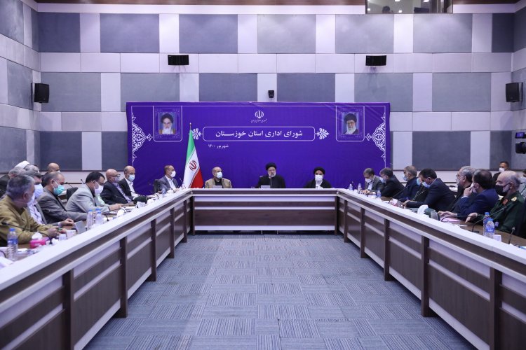 رفع مشکلات خوزستان نیازمند یک روحیه جهادی و بسیجی است/ ضرورت تعریف یک برنامه کوتاه مدت و پیش بینی اقدامات فوری برای حل مشکلات استان/ نسبت به استفاده از مدیران پروازی باید تجدید نظر صورت گیرد / تاکید بر نظارت مداوم بر روند انجام امور بویژه نظارت درون سازمانی/ از هر طرحی برای ایجاد اشتغال در خوزستان حمایت می کنیم/ مشکل اصلی آب استان، مدیریت آب است/ تشکیل شورای راهبردی برای استان خوزستان ضروری است 
