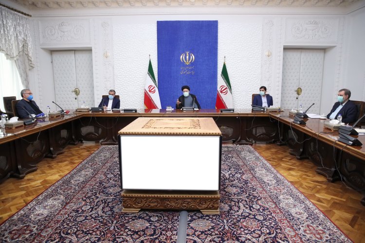 حمایت از تولید واکسن داخلی، افزایش واردات واکسن، تسریع واکسیناسیون و اجرای طرح ارتقا یافته شهید سلیمانی، 4 گام تحولی در مقابله با کرونا است/  مقدمات لازم برای بازگشایی مدارس و مراکز علمی آموزشی و کاهش محدودیت فعالیت مراکز اقتصادی فراهم شده است/  عملیاتی شدن محدودیت های هوشمند در آینده نزدیک

