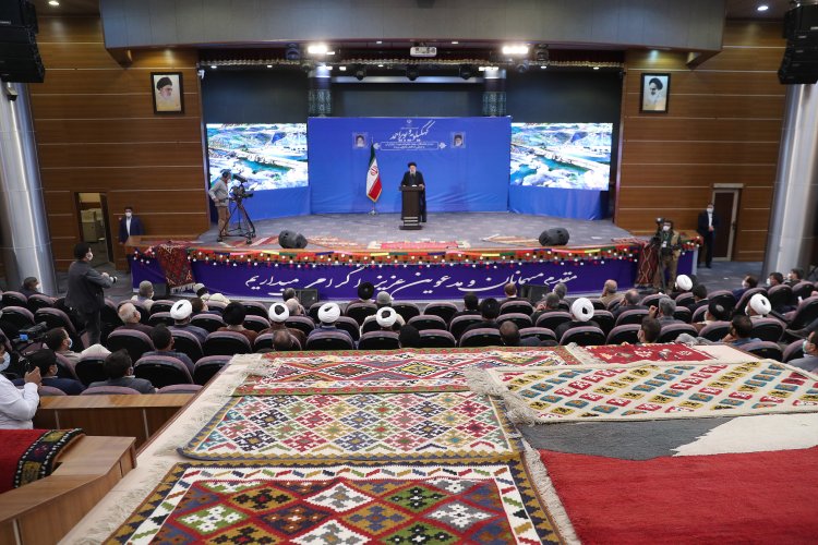 امروز تحول درکشور یک ضرورت است و اساس حرکت دولت برای تحول، بر علم، عدالت و آمایش سرزمینی متکی خواهد بود/ رفع بیکاری و موانع تولید از اولویت های اصلی دولت در کهگیلویه و بویراحمد است/ برای تحول در روستاها، به زودی جهاد سازندگی احیا خواهد شد/ لزوم مشارکت همه مردم در مسیر ایجاد تحول و پیشرفت در کشور

