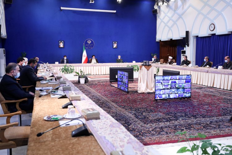 پیگیری رعایت شیوه‌نامه‌های بهداشتی در حوزه حمل و نقل هوایی و زمینی/ حمایت حقوقی و مالی از تولیدکنندگان واکسن داخلی ضرورت دارد/ پرداخت مطالبات کادر درمان کشور با اولویت انجام شود

