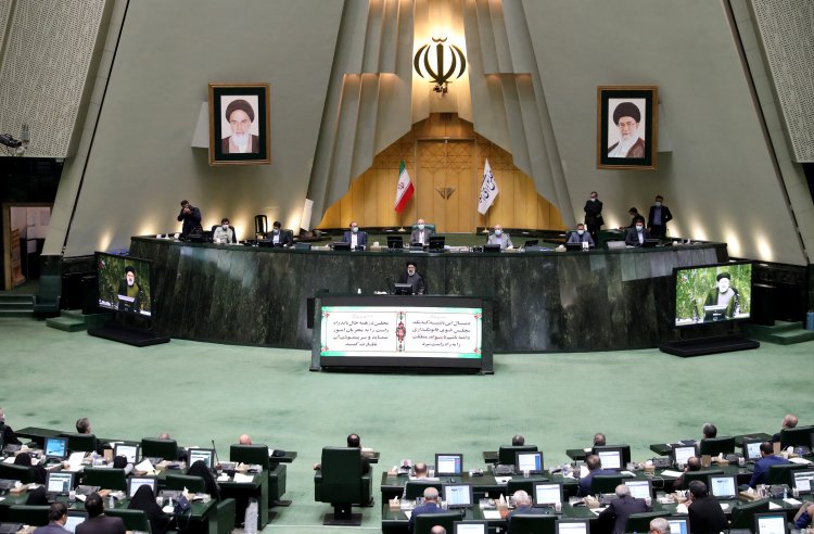 امیدوارم با کمک نمایندگان به غنای بودجه افزوده شود/ تاکید بر عادلانه شدن نظام جذب و پرداخت حقوق کارمندان/ اجرای طرح رتبه‌بندی معلمان در بودجه 1401
