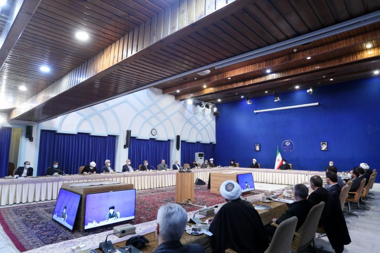 تشریح سطوح چهارگانه بیانیه گام دوم انقلاب اسلامی؛ آیت‌الله رئیسی: بیانیه گام دوم انقلاب اسلامی جزو مهمترین اسناد بالادستی و مستند تحول برای همه دستگاه‌ها و ارکان نظام است/ بیانیه گام دوم انقلاب اسلامی چشم‌انداز روشنی برای شکل دادن به تمدن نوین اسلامی پیش روی ما قرار داده است
