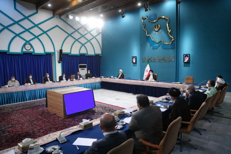 افزایش سطح تحت پوشش شبکه فیبرنوری برای بهره‌مندی همه منازل از خدمات آن/ تمرکززدایی از شبکه اطلاعاتی کشور و ایجاد 8 مرکز اطلاعاتی جدید/ افزایش ارائه خدمات دیجیتال دولتی بر روی شبکه‌های پیام‌رسان داخلی
