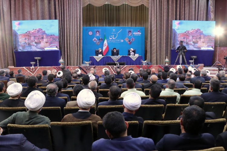 تحقق اهداف دولت در کرمان نیازمند برنامه‌ریزی دقیق برای استفاده از ظرفیت‌های این استان است/ شورای‌عالی معادن به فوریت علت بی‌استفاده ماندن 200 معدن استان کرمان را بررسی کند/ هدف از سفرهای استانی ایجاد روحیه و انگیزه برای کار و تسریع در رفع مشکلات است