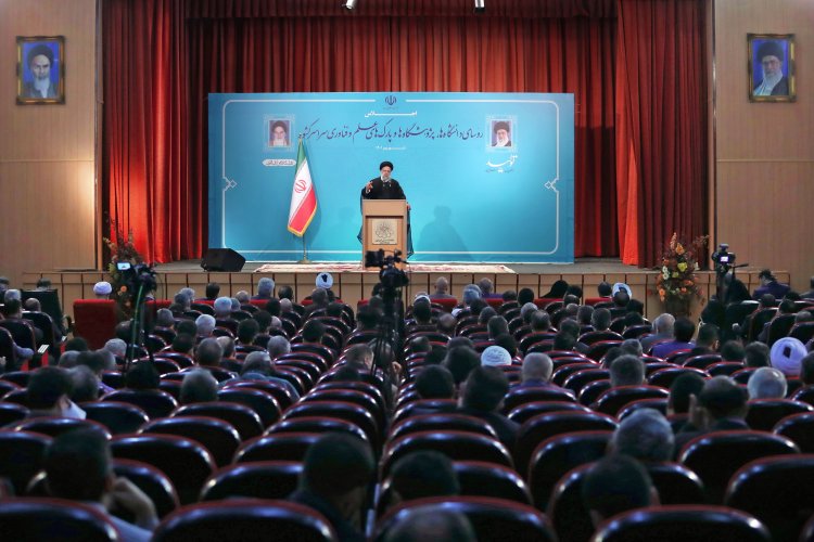 دانشگاه به عنوان اتاق فکر دولت تمام توان خود را برای ارتقای بهره‌وری در کشور به کار گیرد
