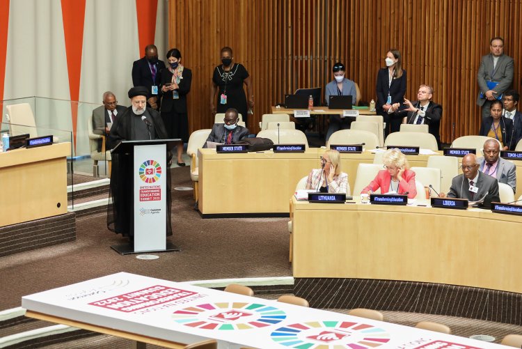 ایران به قرائت نهادهای بین‌المللی از تاریخ معاصر جهان و صورت‌بندی مسائل آن نقد بنیادین دارد/ فرهنگ سلطه، با ایجاد نظام جهانی ناعادلانه و سوءاستفاده از سازمان‌های بین‌المللی مانع رشد و پیشرفت کشورهای دیگر شده است/ ایران سند بنیادین آموزش و پرورش خود را بدون اتکا به رویکردهای تک‌بعدی سکولار سند 2030 تدوین کرده است
