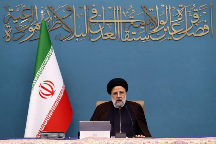 کنترل بازار با پیگیری عالی‌ترین مسئول دستگاه‌های مربوط و بکارگیری تیم‌های نظارتی حرفه‌ای/ مکلف بودن دستگاه‌های دولتی به تمرکز بر پیشبرد امور کشور و گره گشایی و حل مشکلات مردم