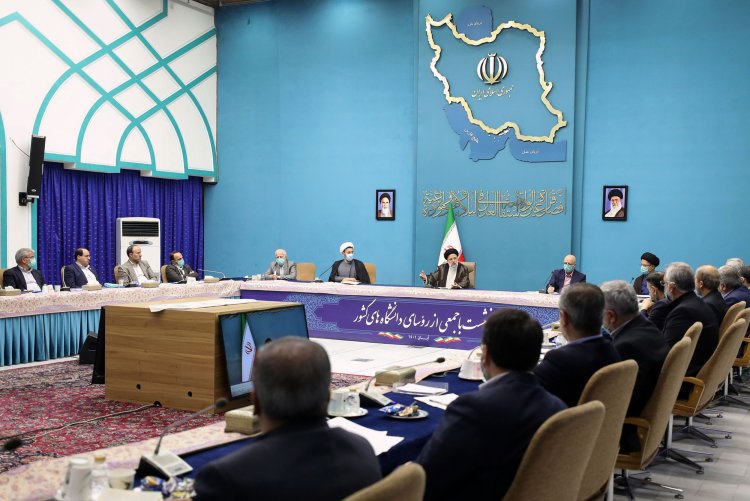 دانشگاه‌ها با تولید علم قدرت برای کشور تولید کرده و دشمنان را ناکام گذاشته‌اند/ دانشگاه‌ها بهترین جایگاه برای گفتگو درباره رخدادهای اخیر و ارائه راهکار هستند/ مهمترین راهکار تقویت نظم در دانشگاه‌ها تبیین و رفع گره‌های ذهنی دانشجویان و اساتید است
