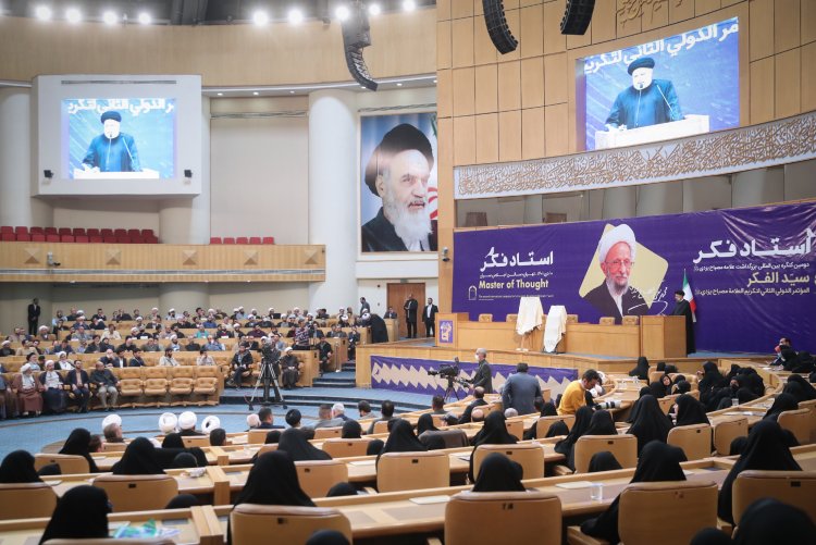 جامعه با شناخت شخصیت جامع آیت‌الله مصباح الگوی خوبی در فکر و اندیشه پیش روی خود خواهد داشت/ علامه مصباح و شهید سلیمانی در عرصه دشمن‌شناسی و دشمن‌ستیزی به درستی به وظیفه خود عمل کردند/ عمل به تکالیف دینی و انقلابی، بدون واهمه از  فضاسازی‌ها و اتهام‌زنی‌ها از ویژگی‌های برجسته آیت‌الله مصباح بود
