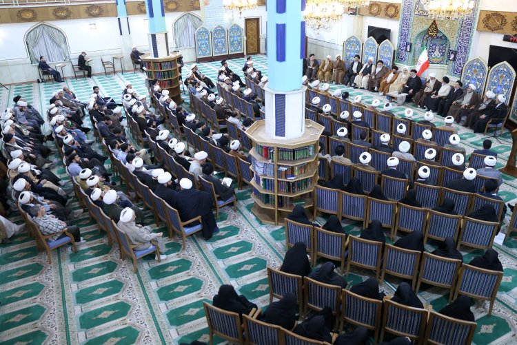 نشست رمضانی با جمعی از علما و روحانیون