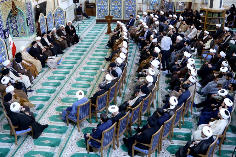 بیانیه گام دوم به عنوان جامع‌ترین سند حکمرانی چراغ راه دولت و دولتمردان است/ نظام اسلامی به تمام نیازهای انسان توجه دارد/ بدون توجه به حاشیه‌ها، مصمم هستیم با برنامه و اتکا به توان داخلی مسائل را حل کنیم
