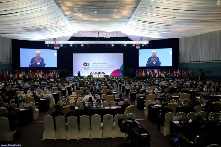  طرح رویکرد همه جانبه برای ریشه کنی تروریسم/ توافق نهایی باید تضمین کننده لغو تمامی تحریمهای اقتصادی باشد/مداخله نظامی راهکار مناسبی برای پاسخ به بحران ها نیست/ نقض نظام یافته حقوق مردم فلسطین تهدیدی علیه صلح و امنیت منطقه و جهان