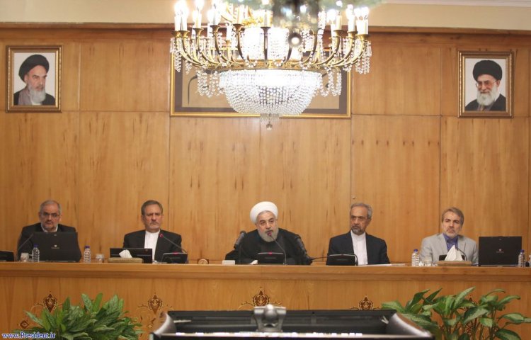 
قدردانی رییس جمهوری از اعتماد مجدد نمایندگان مجلس به وزیر آموزش وپرورش / تصویب تعدادی دیگر از آیین نامه های اجرایی قانون رفع موانع تولید وارتقای نظام مالی کشور