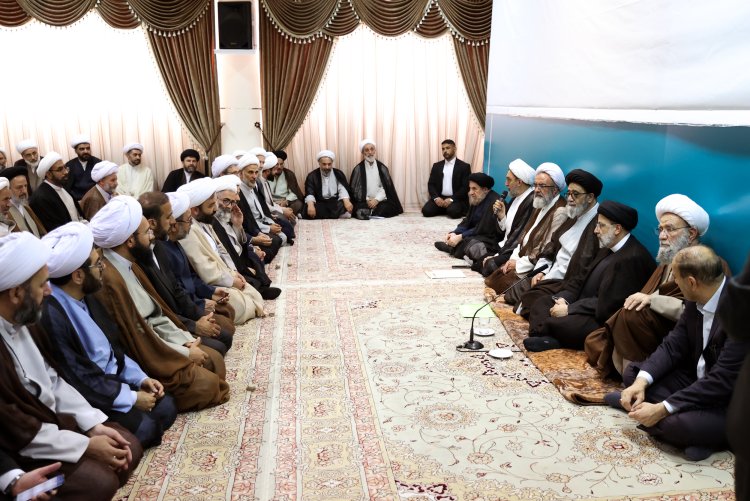 دولت مردمی راه غلبه بر چالش‌ها را نه عقب‌نشینی، بلکه ساختن ایرانی قوی می‌داند / به رغم همه دسیسه‌های دشمن به دنبال ایجاد ثبات در اقتصاد کشور هستیم / تبیین معارف دینی و تلاش برای اجرای عدالت دو رسالت سنگین عالمان دینی است
