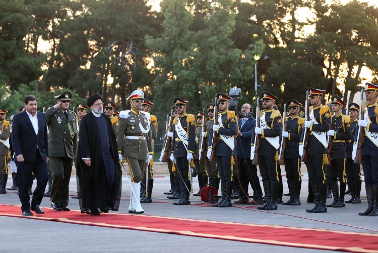 دکتر رئیسی تهران را به مقصد ونزوئلا ترک کرد