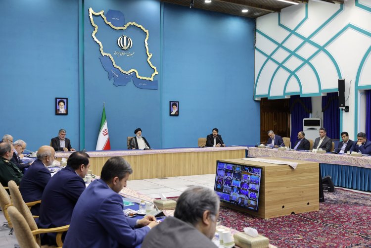 تعیین فرصت یک هفته‌ای رئیس جمهور برای رفع مشکل متقاضیان دریافت تسهیلات ساخت مسکن/ تاکید بر لزوم نظارت موثر اتحادیه مشاورین املاک بر عملکرد منضبط بنگاه‌های معاملاتی
