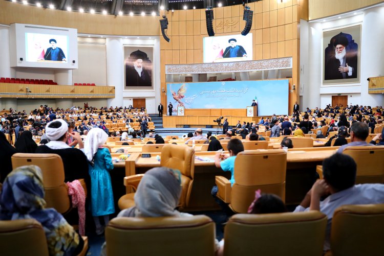 پذیرش فرزند مصداق کامل خداخواهی برپایه دگرخواهی است/ ضرورت حمایت از خانواده‌های فرزندپذیر و پیشگیری از بروز مشکلات مالی و حقوقی برای آنان/ ماموریت به وزیر تعاون و رئیس سازمان بهزیستی برای پیگیری مسائل و مطالبات کارکنان سازمان بهزیستی
