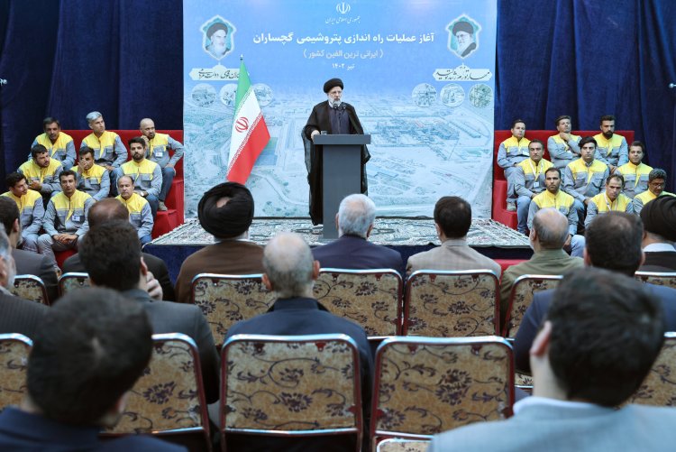 ملت ایران این هنر را دارد که تحریم و تهدید را به فرصت و ثروت تبدیل کند/ بهره‌برداری از پتروشیمی گچساران از جلوه‌های هنر ملت ایران در تبدیل تهدید به فرصت است