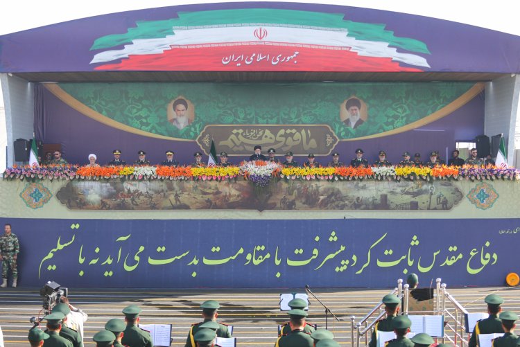 اتحاد نیروهای مسلح ایران با مردم امتداد راهبردی جمهوری اسلامی ایران در منطقه و جهان محسوب می‌شود/ آمادگی نظامی با رویکرد دفاعی، برای امنیت پایدار و بازدارندگی اطمینان‌بخش سیاست قطعی جمهوری اسلامی ایران است/ نیروهای مسلح ما آماده همکاری با همه کشورهای منطقه برای اعتمادسازی و اطمینان‌بخشی هستند
