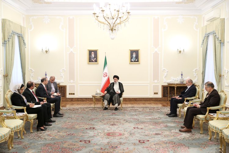 دکتر رئیسی: موضع ایران حل مسائل جمهوری آذربایجان و ارمنستان از طریق گفتگو است/ اعلام آمادگی کشورمان برای همکاری در جهت برقراری و حفظ صلح، ثبات و امنیت منطقه قفقاز/ قدردانی گریگوریان از تاکید ایران بر لزوم احترام به حاکمیت ملی و تمامیت ارضی کشورهای منطقه