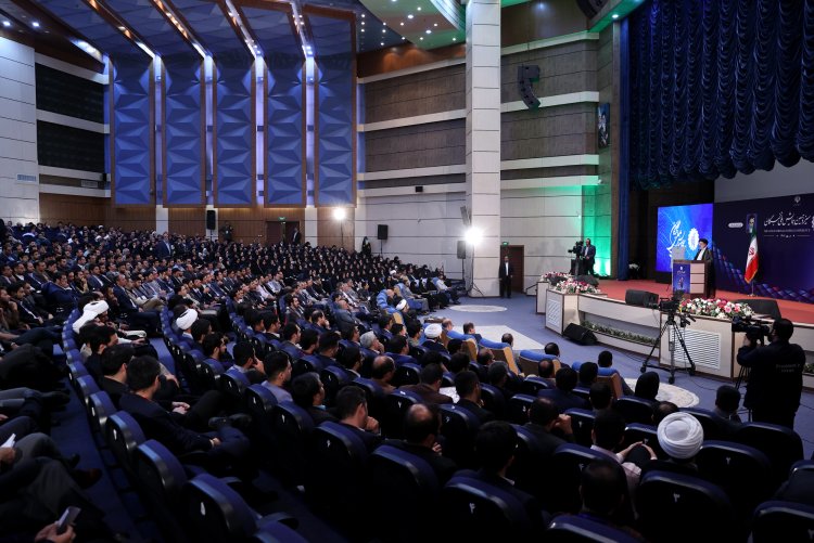 نخبگان موتور محرکه و پیشران پیشرفت کشور هستند/ نخبگان باید در دستگاه‌های مختلف کنار مدیران به تصمیم‌سازی و سیاست‌گذاری کمک کنند/ مرکز ملی هوش مصنوعی به زودی آغاز به‌کار می‌کند
