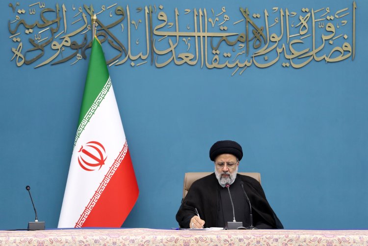 پیام تبریک رئیس جمهور به مناسبت انتصاب آقای فتاح به ریاست ستاد اجرایی فرمان امام خمینی (ره)
