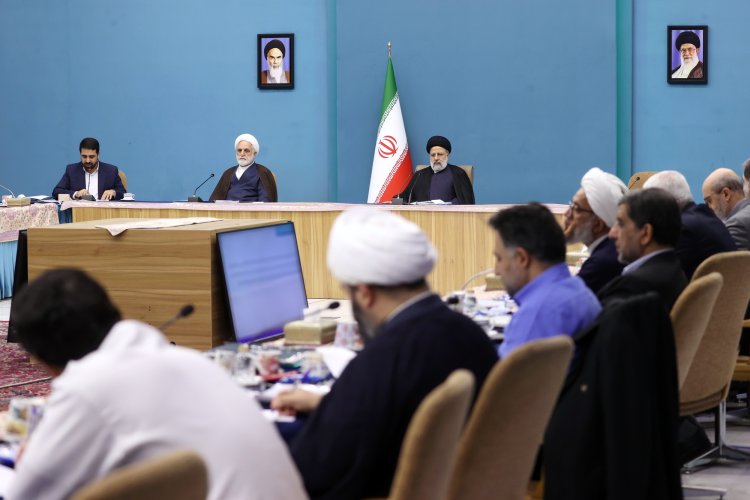 تاکید بر تسهیل فعالیت‌ها در فضای مجازی/ کمک به تقویت و توسعه فعالیت تولیدکنندگان و ارائه دهندگان محتوا در فضای مجازی