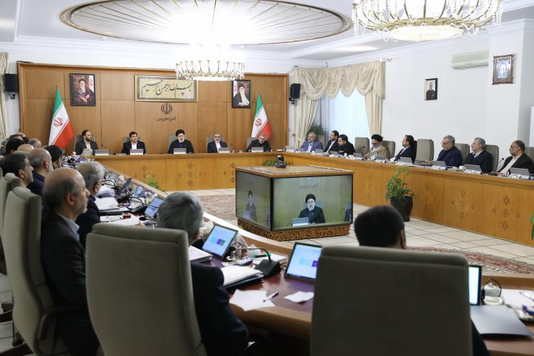 دولت به‌دنبال انتخاباتی پرشور، رقابتی، سالم و امن است/ تأکید بر نقش هیئت‌های اجرایی و نظارت در رقابتی بودن انتخابات و میزان مشارکت مردم/ ضرورت تبیین دلالت‌های لایحه بودجه امسال در عدالت اقتصادی و اجتماعی/ هرگونه تلاش آمریکا برای دخالت در تصمیم‌گیری برای آینده غزه به شدت محکوم است

