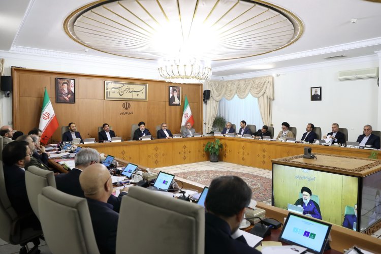 دولت مردمی در دو سال گذشته محور شناسایی و برخورد با گلوگاه‌های فساد بوده است/ انتقاد از سکوت نهادهای بین‌المللی حمایت از معلولان در قبال معلولیت هزاران نفر در اثر جنایات آمریکا و صهیونیست‌ها/ گزارش وزیر ارتباطات از تاثیر مثبت اردوهای راهیان پیشرفت در این وزارتخانه بر بازدیدکنندگان
