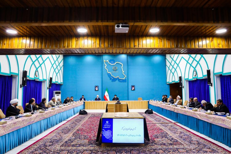 تصویب سند سیاست‌ها و الزامات تعرفه‌گذاری ترافیک شبکه و سهیم شدن تولیدکنندگان محتوا در درآمدهای حاصله/ دکتر رئیسی: دستگاه‌های مرتبط در توجه به سیاست‌ها و الزامات این سند نگاهی ملی داشته باشند
