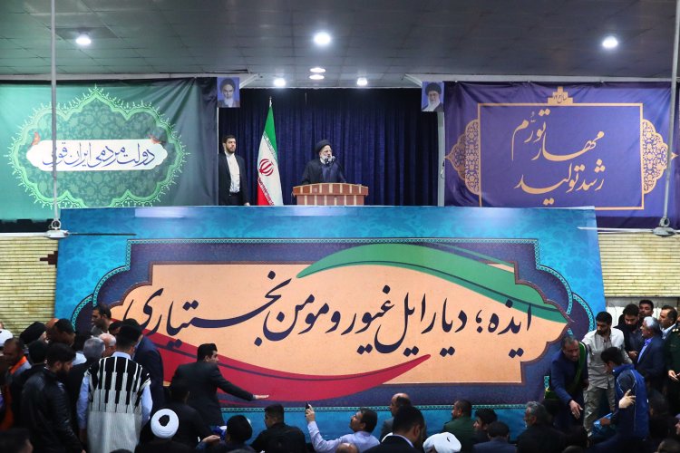علاقمندی به دین، ارزش‌ها و استقلال کشور در ایل بختیاری موج میزند/ مردم ایذه بارها با بصیرت خود دوستان را امیدوار و دشمنان را ناکام گذاشتند/ تشریح اقدامات دولت برای حل مشکلات و نیازهای اولویت‌دار شهرستان ایذه