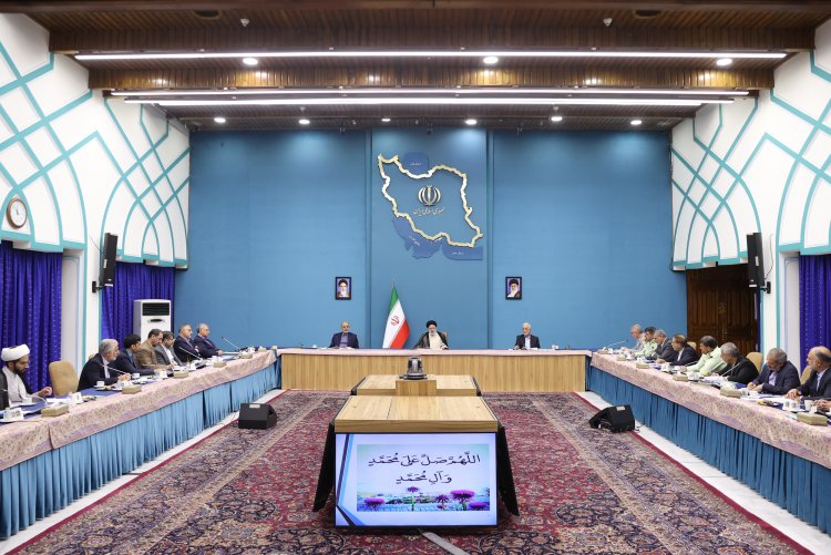 ضرورت ایجاد تحولی جدی در رویکردها، مسئولیت‌ها و عملکرد ستاد مبارزه با مواد مخدر/ جلوگیری از ابتلا به آفت روزمرگی و عادی شدن مبارزه با قاچاق و اعتیاد/ اهمیت تمرکز بر مقابله با مبادی تولید و توزیع عمده